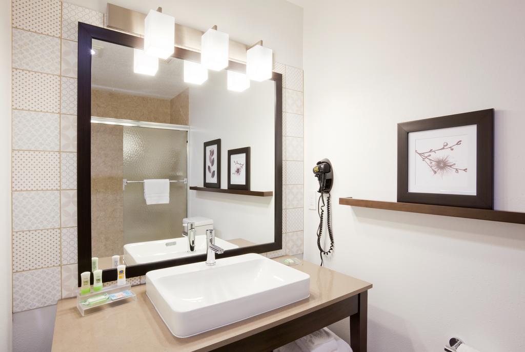 Country Inn & Suites By Radisson, Chippewa Falls, Wi Zimmer foto