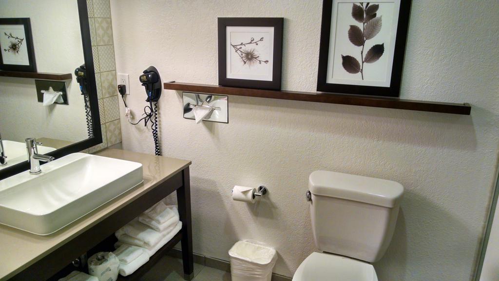 Country Inn & Suites By Radisson, Chippewa Falls, Wi Zimmer foto